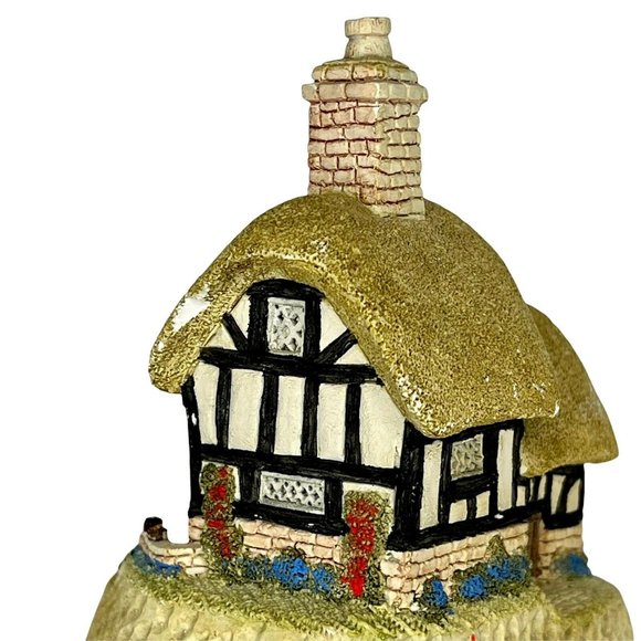 David Winter Blossom Cottage May British Traditions Retired Hand-Painted 1989 - Picture 6 of 10